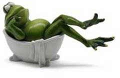 Frog Pascal, bathing