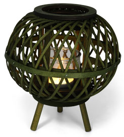Wooden lantern with tealight green