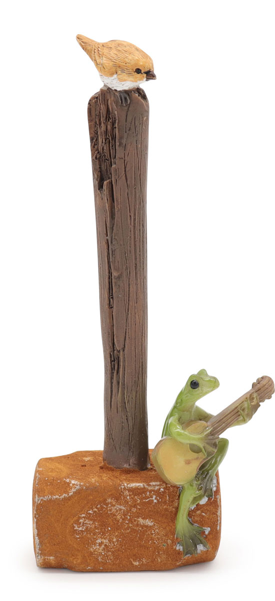 Frog Erwin on hammer